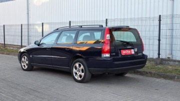 Volvo V70 II 2.4 140KM 2005 Volvo V70 2,4 BENZYNA NIEZNISZCZALNY SZWEDZKI LOS 2.4 Benzyna 140KM, zdjęcie 3