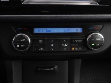 Toyota Corolla X Sedan Facelifting 1.6 Valvematic 132KM 2014 Toyota Corolla 1.6 Valvematic, Salon Polska, zdjęcie 12