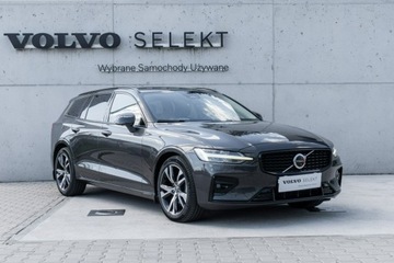 Volvo V60 II  Kombi Facelifting 2.0 B4 B 197KM 2023 Volvo V60 B4 D Plus Dark Diesel 197KM FV23%, zdjęcie 2
