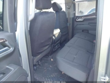 Chevrolet Silverado II 2023 Chevrolet Silverado 1500 Standard Bed Rst 2023 5.3 Benzyna 355KM, zdjęcie 12