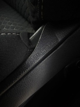 Toyota C-HR I Crossover Facelifting 1.8 Hybrid 122KM 2023 Toyota C-HR Toyota C-HR 1.8 Hybrid Comfort FV23 Gwarancja Salon PL, zdjęcie 33