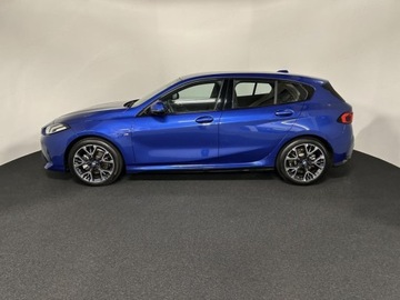 BMW Seria 1 F70 2025 BMW Seria 1 120 Sport Hatchback 1.5 (170KM) 2025, zdjęcie 1