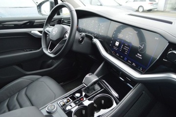 Volkswagen Touareg III SUV 3.0 V6 SCR TDI 286KM 2023 Volkswagen Touareg 3.0 V6 TDI SCR 4Mot ,Salon PL,Serwis ASO,Bezwypadkowy,, zdjęcie 22