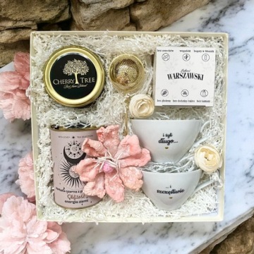 набор: коробка, подарочная корзина, гравировка к годовщине свадьбы, flowerbox, сладости
