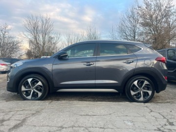 Hyundai Tucson III SUV 1.7 CRDi 141KM 2018 Hyundai Tucson 80000km. AUTOMAT-KAMERA-XENON-NAVI Salon-Pełny Serwis ASO