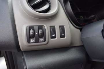 Renault Trafic III Furgon 1.6 dCi 95KM 2017 Renault Trafic 1.6 DCI, 9-OSOBOWY, Rodzinny, Komfortowy, 6-Biegow, Zarejes, zdjęcie 15