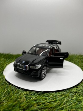 МОДЕЛЬ BMW X5 Масштаб 1:32 Звук открывания дверей + БЕСПЛАТНАЯ ПОДСТАВКА ДЛЯ ТЕЛЕФОНА