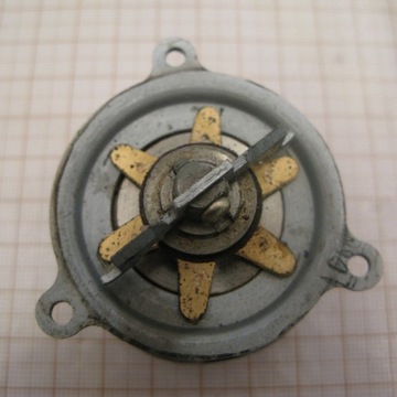 Ручка грубой и точной настройки.