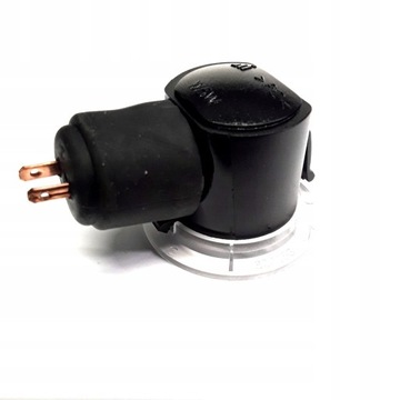 VOLVO XC60 LAMPA PODSVÍCENÍ ZRCÁTKO OE