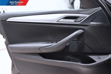 BMW Seria 5 G30-G31 Limuzyna 518d 150KM 2018 BMW Seria 5 518dSpryskiwacze ReflektorowSystem Nawigacji Business 2.0, zdjęcie 12