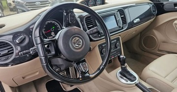 Volkswagen Beetle Hatchback 3d 1.4 TSI BlueMotion Technology 150KM 2015 Volkswagen Beetle 2015 R.1.4 benzyna 150 KM Nowy model BEETL led 1.4 150KM, zdjęcie 7