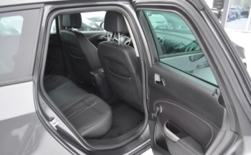 Opel Astra J Sports Tourer 1.4 Turbo ECOTEC 140KM 2012 Opel Astra 1.4 150 JAHRE Benzyna Tempomat Cz. parkowania Klimatyzacja 1.4, zdjęcie 15