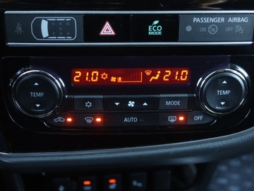 Mitsubishi Outlander III SUV Facelifting 2017 2.0 150KM 2018 Mitsubishi Outlander 2.0, Salon Polska, zdjęcie 12