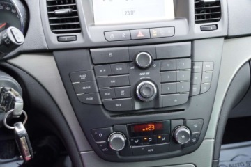 Opel Insignia I Sports Tourer 2.0 CDTI ECOTEC 160KM 2010 Opel Insignia Duza-Navi XenonLED Parktronic Tempomat Multifunkcja Klimatro, zdjęcie 16