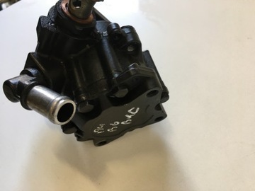AUDI A4 B6 ČERPADLO SERVA 8E0145155