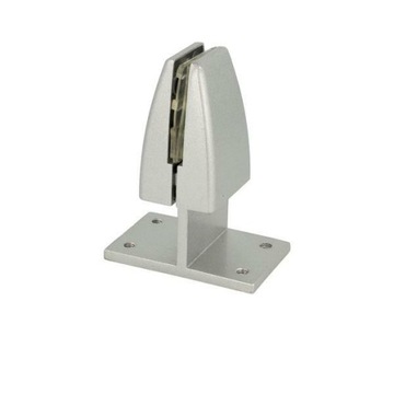 Средний монтаж перегородки из оргстекла 4-8мм, серебристого цвета.