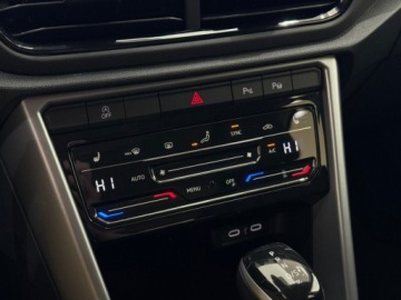 Volkswagen T-Roc I SUV Facelifting 1.5 TSI ACT 150KM 2023 Volkswagen T-Roc Life Kamera cofania LED CarPlayAndroid Auto Podgrzewan, zdjęcie 21