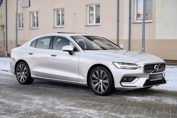 Volvo S60 II Sedan Facelifting 2.0 T4 DRIVE-E 190KM 2019 INSCRIPTION__ KAMERY 360__PANORAMA__HARMAN KARDON, zdjęcie 13