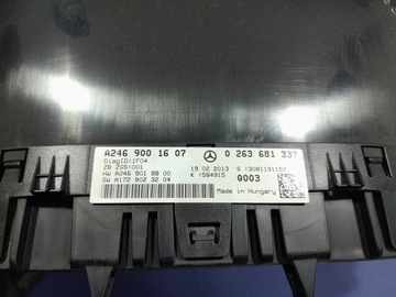 MERCEDES B W246 1.6B 122 KM PŘÍSTROJOVÁ DESKA BUDÍKY BENZÍN EU A2469001607