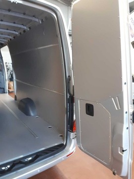 MB Sprinter L1H1 с деревянным кузовом