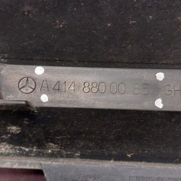 MERCEDES BENZÍN VANEO MŘÍŽKA MASKA PŘEDNÍ