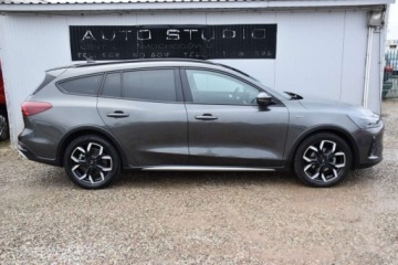 Ford Focus IV Kombi Facelifting 1.0 EcoBoost MHEV 155KM 2022 Ford Focus ActiveAsystentyElektryczna KlapaLED MatrycoweKlimatronicTempomat, zdjęcie 35