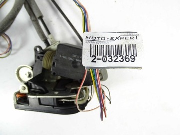 MERCEDES VANEO W414 ZÁMEK DVEŘE PRAVÝ ZADNÍ A4147300335