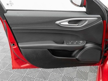 Alfa Romeo Giulia II Sedan 2.0 TBi 280KM 2019 Alfa Romeo Giulia GD389UT#2.0 Turbo Veloce Q4, zdjęcie 10