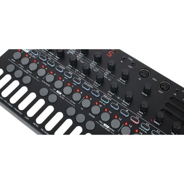 Sonicware LIVEN 8-битные искажения