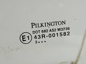 SKLO (OKNO) DVEŘE LEVÝ PŘEDNÍ MAZDA 2 (DY) DEMIO