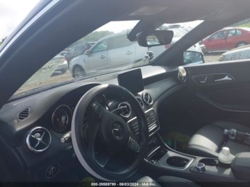 Mercedes CLA C118/X118 2019 Mercedes-Benz CLA 2019r, 250, 4matic, 2.0L 2.0 Benzyna 208KM, zdjęcie 12