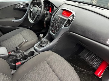 Opel Astra J Sports Tourer 1.4 Twinport ECOTEC 100KM 2012 astra j lift 1.4 101 km serwis po opłatach nowy rozrząd oleje filtry, zdjęcie 9