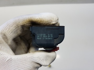 BMW G20 330e ZAMEK KLAPKI WLEWU PALIWA