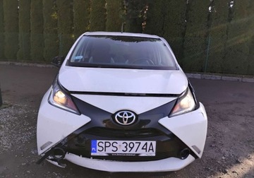 Toyota Aygo II Hatchback 5d 1.0 VVT-i 69KM 2017 Toyota Aygo 122017r, 1.0 Benzyna. Uszkodzony przod i lewy bok. Jezdzi., zdjęcie 15
