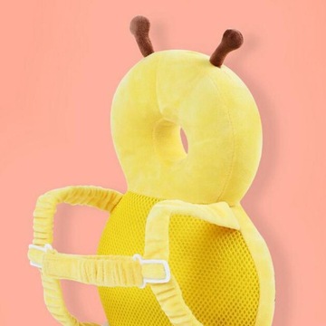 Новорожденный ребенок с головой