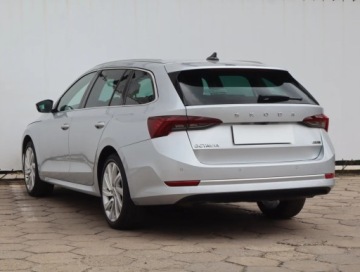 Skoda Octavia IV Liftback 1.5 TSI EVO 150KM 2021 Skoda Octavia 1.5 TSI, Salon Polska, zdjęcie 3