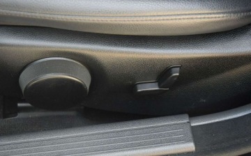 Mercedes Klasa C W204 Limuzyna 1.6 180 K BlueEFFICIENCY 156KM 2009 Mercedes-Benz Klasa C 1.6B Kompresor Navi PDC Grzane Fotele Sprowadzony Op, zdjęcie 31