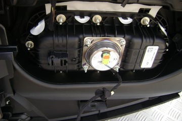 JAGUAR E-PACE - DESKA ROZDĚLOVAČE ULOŽENÍ PÁSY