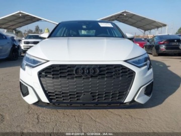 Audi A3 8Y 2023 Audi a3 Premium 40, 2023r., 2.0L 2.0 Benzyna 201KM, zdjęcie 4