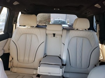 BMW X7 2021 BMW X7 M50I 2021 4.4l 4.4 Benzyna 523KM, zdjęcie 11
