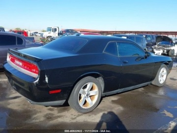 Dodge Challenger III 2012 Dodge Challenger 2012 Dodge Challenger SXT 3.6 Benzyna 305KM, zdjęcie 3