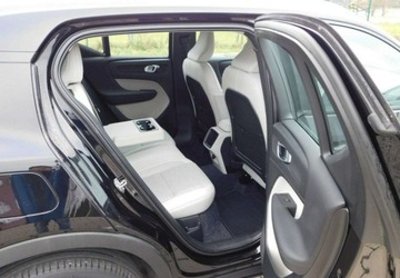 Volvo XC40 Crossover 1.5 T3 163KM 2020 Volvo XC 40 z Gwarancja Bezowa Tpicerka Kamera Model 2021r 1.5 Benzyna, zdjęcie 10