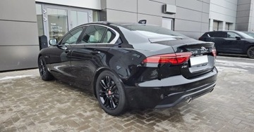 Jaguar XE Sedan Facelifting 2.0 i4P 250KM 2019 Jaguar XE 2.0 Benzyna 250KM, zdjęcie 11