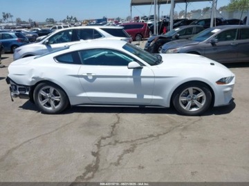 Ford Mustang VI 2021 Ford Mustang 2021 Ford Mustang EcoBoost Fastback 2.3 Benzyna 310KM, zdjęcie 12