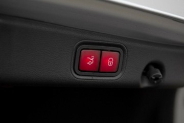 Mercedes Klasa E W213 2021 Mercedes-Benz Klasa E 2.0 Diesel 200KM, zdjęcie 17