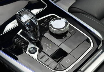 BMW X5 G05 M SUV 4.4 M50i 530KM 2022 BMW X5 I wlasciciel V8 Hak PL Gwarancja Bezwypadkowy FVAT23, zdjęcie 21