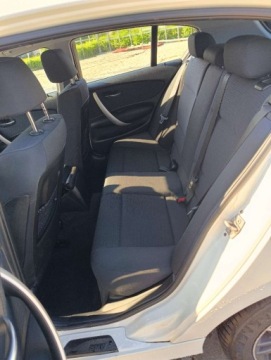 BMW Seria 1 F20-F21 Hatchback 5d 116d 116KM 2011 BMW Seria 1 BMW Seria 1 2.0 Model 116d 2.0diesel 116KM 2.0 Diesel 116KM, zdjęcie 5