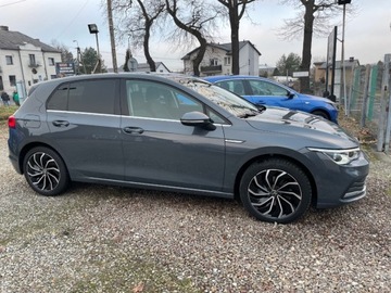 Volkswagen Golf VIII Hatchback 1.5 TSI EVO 150KM 2021 Volkswagen Golf 1.5 TSI EVO 150 KM STYLE BEZWYPADKOWY I- WLASCICIEL, zdjęcie 15