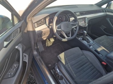 Volkswagen Passat B8 Variant Facelifting 2.0 TSI 190KM 2022 Volkswagen Passat 2.0 TSI 190KM DSG, LED Matrix, Harman Kardon, ACC Salon, zdjęcie 5