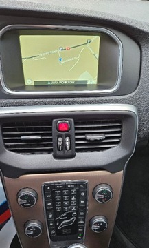 Volvo V40 II Cross Country 2.0 D3 DRIVE-E 150KM 2016 Volvo V40 2.0 150Ps. CrossCountry Navi Skora Automat 2016 2.0 Diesel 150KM, zdjęcie 22